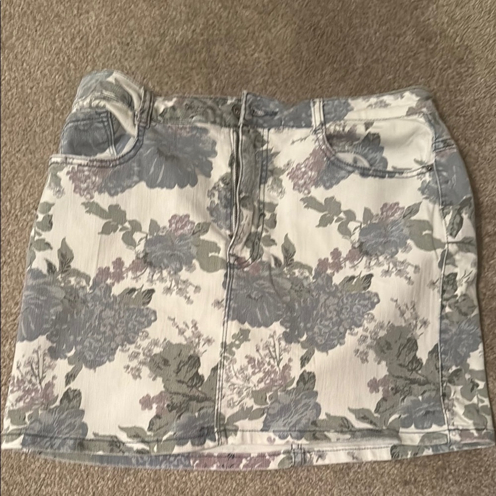 Kimchi Blue Gray Cream Mini Skirt Casual